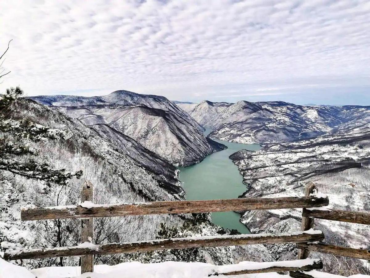 Dren Chalet Lux - Banjska stena Perucac Eksteriør bilde